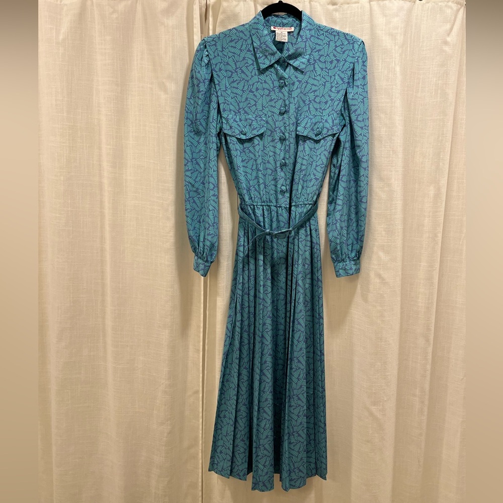 Appleseed’s vintage long sleeve dress size 12